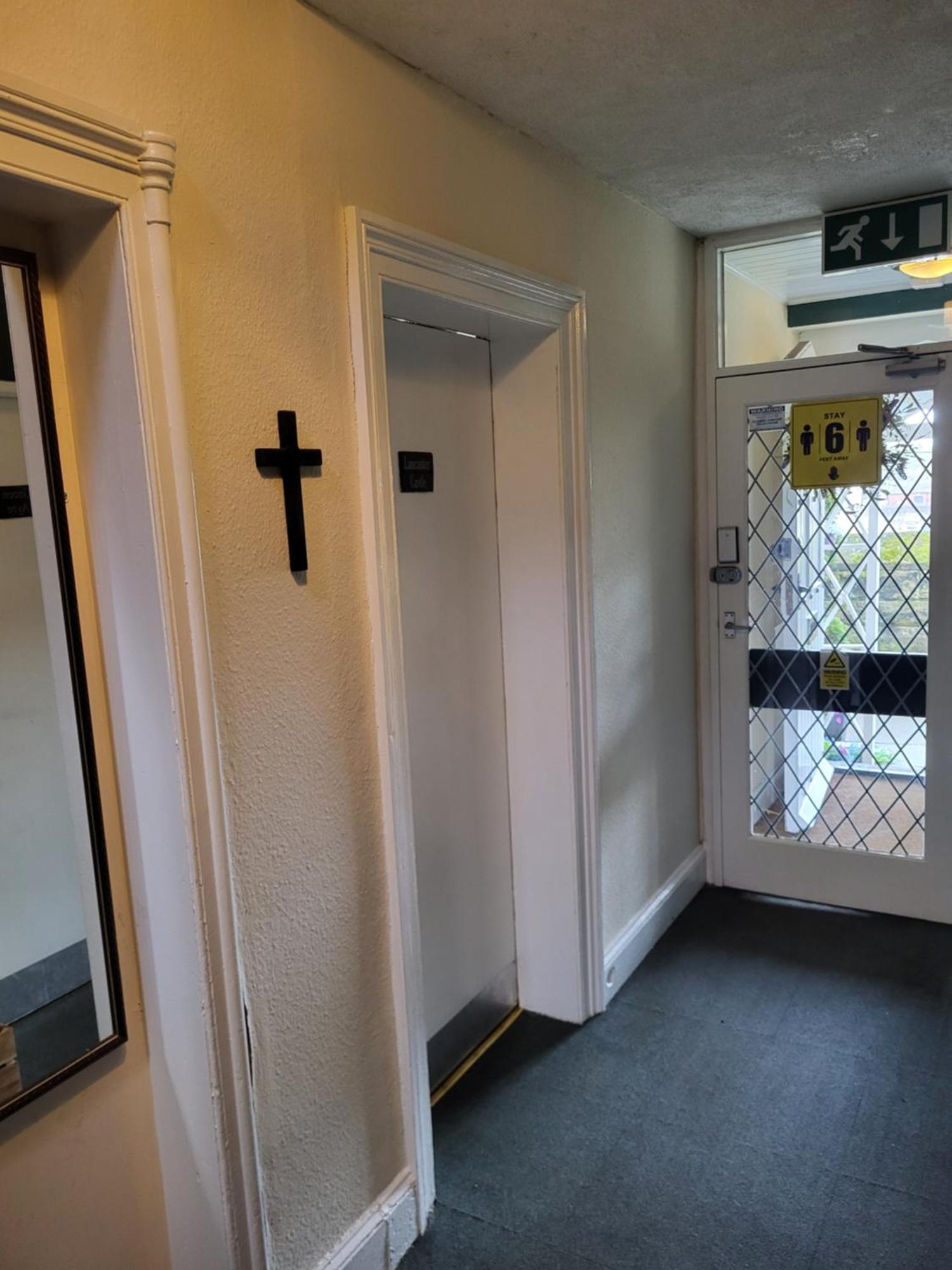Station Guesthouse - Key Pad Entry Lancaster Room photo